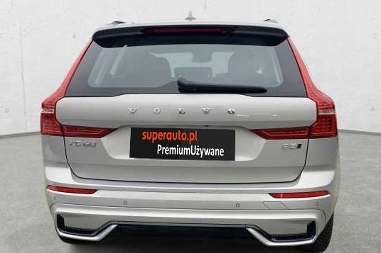 Volvo XC60 B5 B AWD Plus Dark