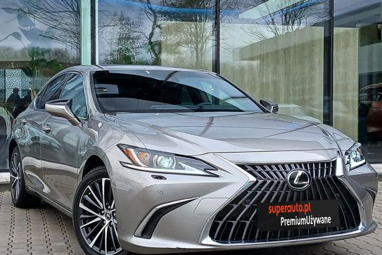 Lexus ES 300h Business Edition