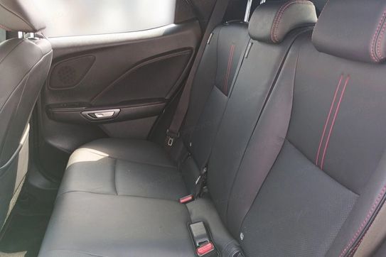Lexus LBX 1.5 Hybrid Emotion