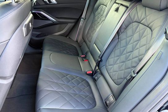 BMW X6 xDrive40d mHEV