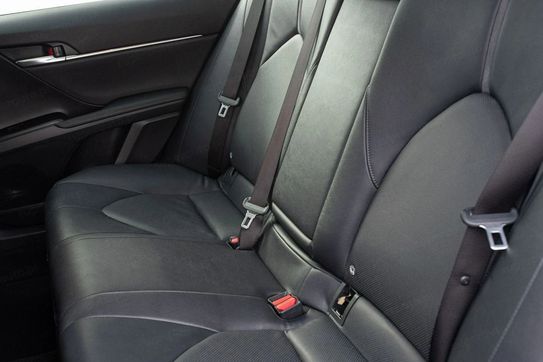 Toyota Camry 2.5 Hybrid CVT