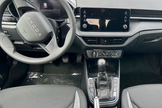 Skoda Fabia Essence 1.0 MPI