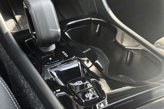Volvo XC40 B3 Plus Dark