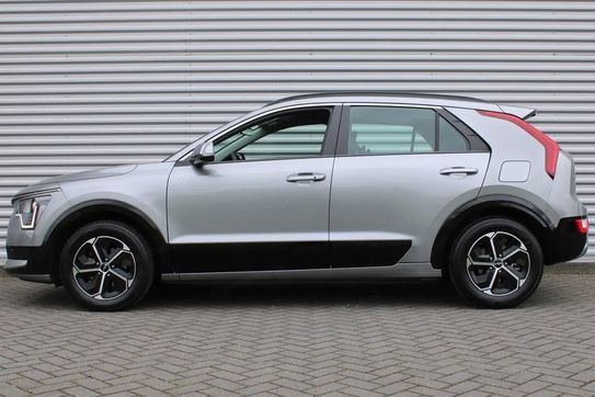 Kia Niro 1.6 GDI Hybrid M