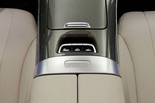 Mercedes CLE Cabrio 300 4MATIC AMG Line