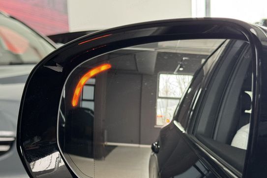 Volvo XC60 B5 B AWD Plus Dark