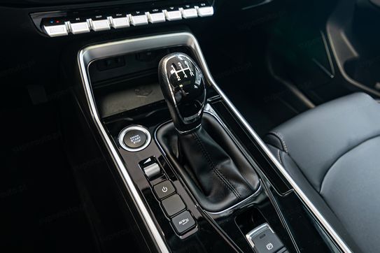 EVO CUATRO ‎1.5 BENZ + LPG FWD