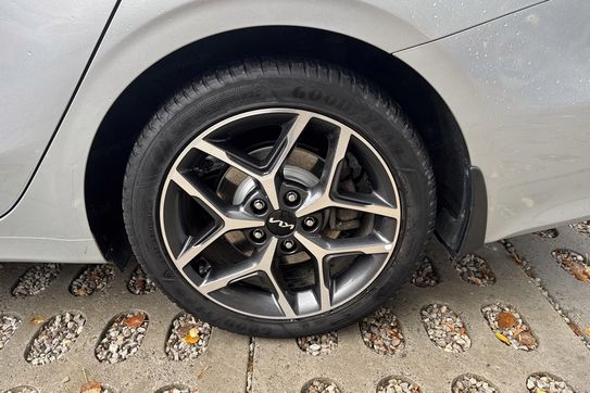 Kia Ceed Business Line 1.5 T-GDI  DCT