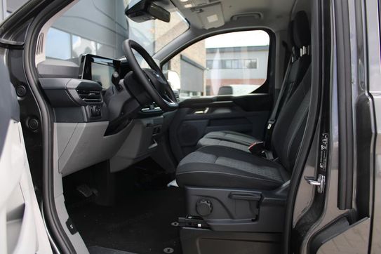 Ford Transit Custom Kombi M1 320 L2H1 Limited A8