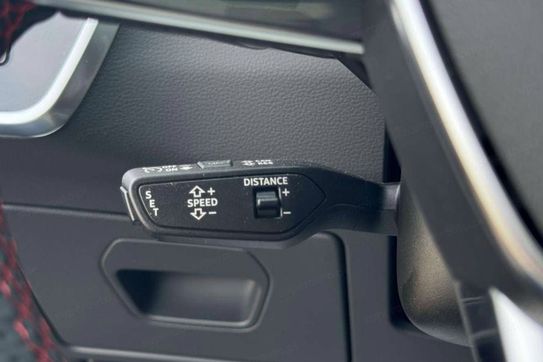 Audi A6 RS6 TFSI quattro Performance Avant