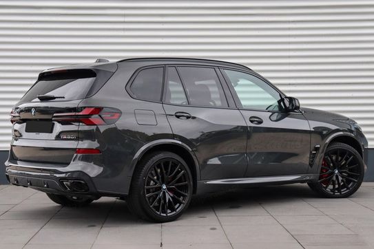 BMW X5 M60i xDrive