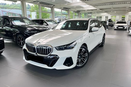 BMW Seria 5 Touring 520d xDrive M Sport