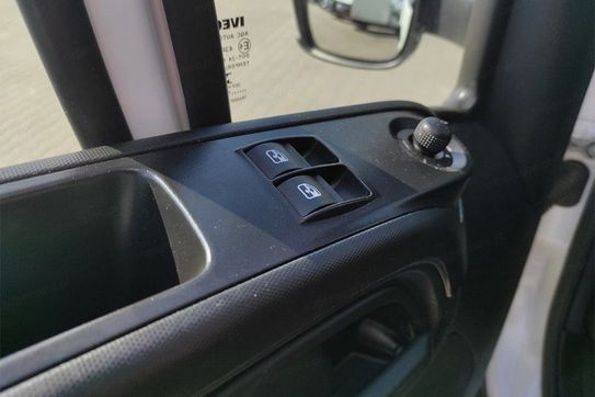 Iveco Daily 35S/MR Kontener