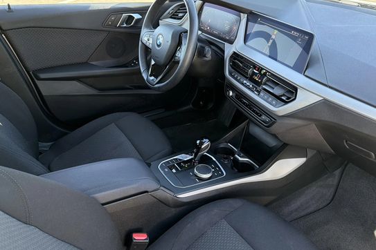 BMW Seria 1 118i Advantage aut