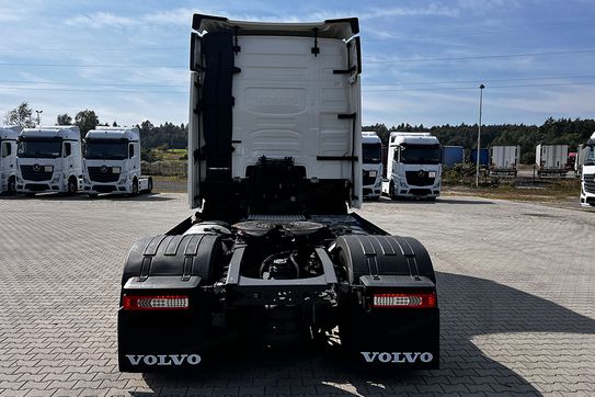 Volvo FH 500 4x2 MEDIUM