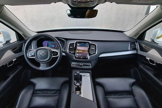 Volvo XC90 B5 AWD Plus Bright