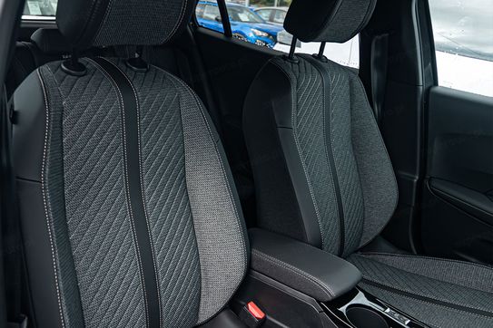 Peugeot 2008 Allure EAT8 1.2 PureTech