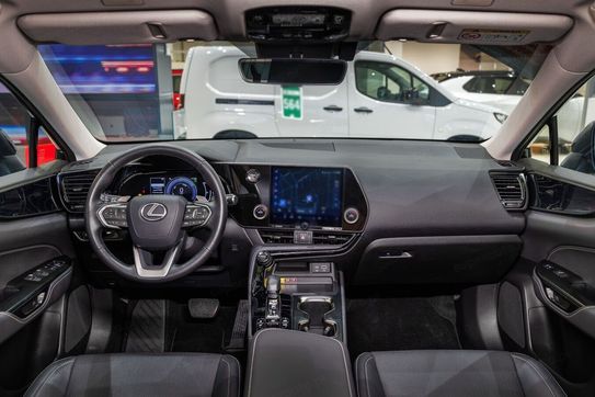 Lexus NX 450h+ Prestige AWD