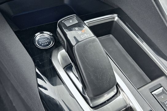 Peugeot 3008 Allure Pack 1.6 Hybrid e-EAT8 4x4