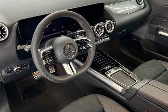 Mercedes GLA 200 AMG Line