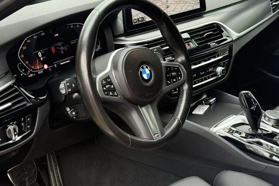 BMW Seria 5 530i xDrive mHEV M Sport sport-aut