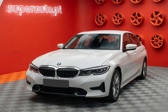 BMW Seria 3 318i Sport Line