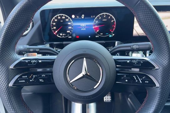 Mercedes GLA 200 AMG Line