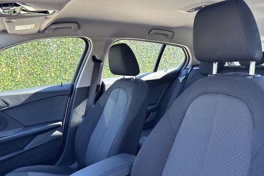 BMW Seria 1 118i Advantage aut