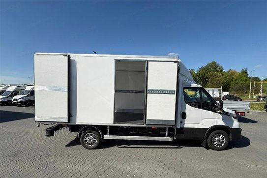 Iveco Daily 35S18HA8 Kontener 8EP Izoterma Hi-Matic