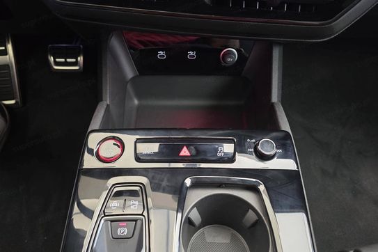 Audi A6 E-tron quattro Avant