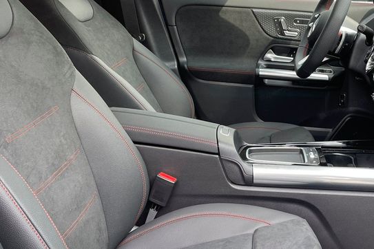 Mercedes GLA 200 AMG Line