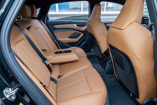 Audi A6 TDI quattro S line