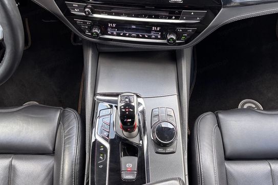 BMW Seria 5 M5