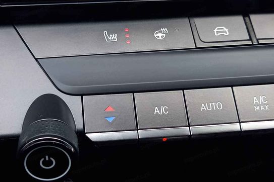 Opel Astra VI Edition aut  1.2 T