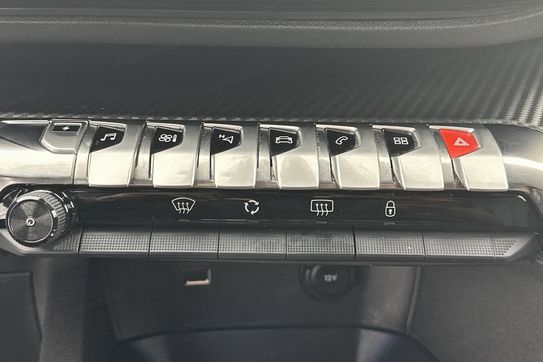 Peugeot 3008 Allure 1.6 Hybrid e-EAT8