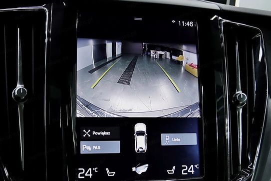 Volvo XC60 T5 Momentum Pro