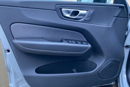 Volvo XC60 B5 B AWD Plus Dark