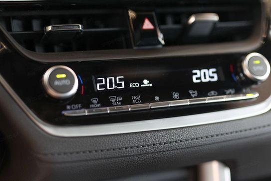 Toyota Corolla Cross 2.0 Hybrid Executive