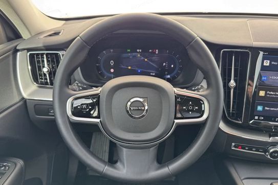 Volvo XC60 B5 B AWD Plus Dark