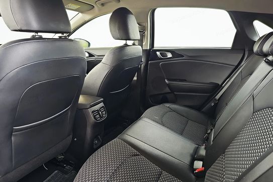 Kia Ceed 1.5 T-GDI Business Line DCT