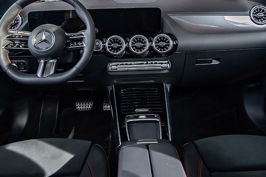 Mercedes GLA 220 4-Matic AMG Line