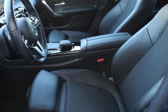 Mercedes CLA 200 d Progressive 8G-DCT