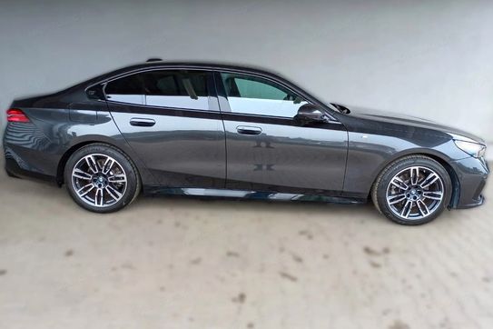 BMW Seria 5 520d M Sport