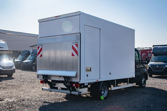 Iveco Daily 50C18 Hi-Matic Kontener 8EP + Winda