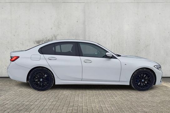BMW Seria 3 330e xDrive M Sport sport-aut