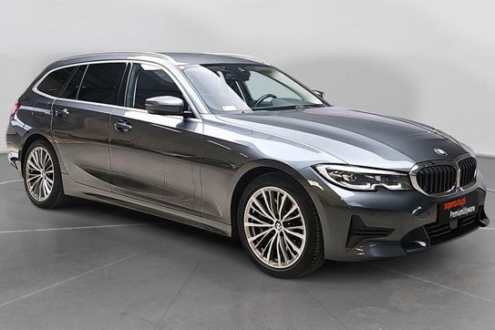 BMW Seria 3 Touring 330i xDrive