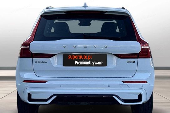 Volvo XC60 B5 B AWD R-Design