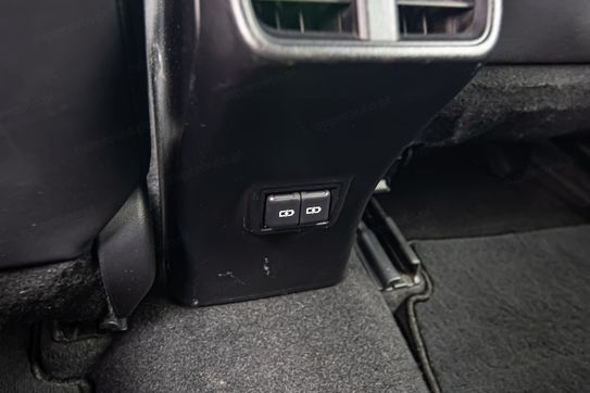 Lexus UX 250h