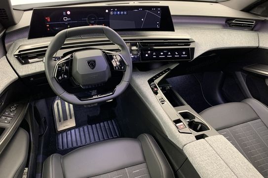 Peugeot 3008 GT 1.2 mHEV e-DCS6