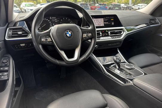 BMW Seria 3 318i